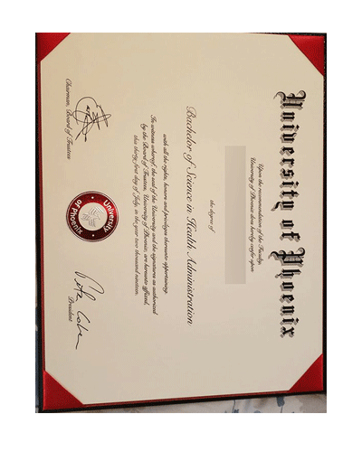 What degrees are available at the University of Pho